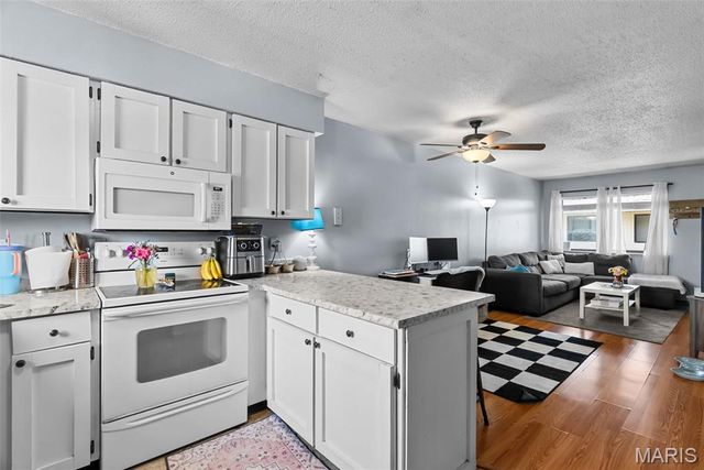 8942-8948 Eden Avenue, Affton, MO 63123