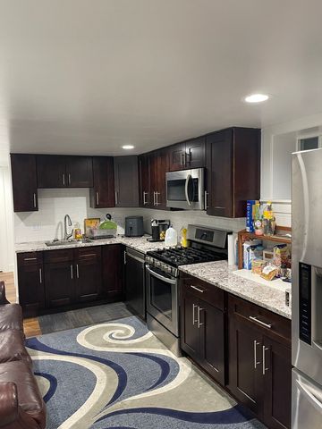 3301 N Austin Avenue, Chicago, IL 60634