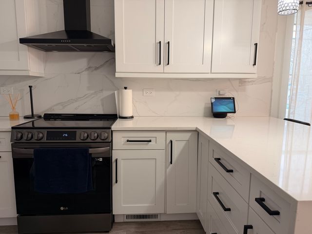 3301 N Austin Avenue, Chicago, IL 60634
