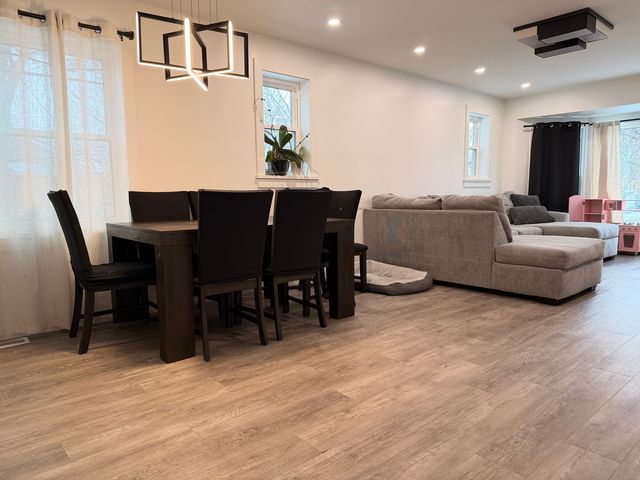 3301 N Austin Avenue, Chicago, IL 60634