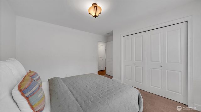 1965 16th Court NE, Issaquah, WA 98029
