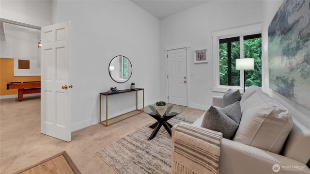 1965 16th Court NE, Issaquah, WA 98029
