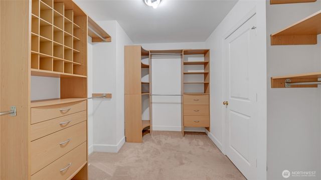1965 16th Court NE, Issaquah, WA 98029