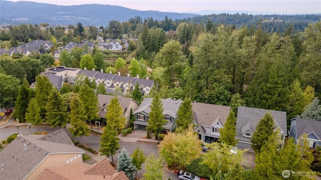 1965 16th Court NE, Issaquah, WA 98029