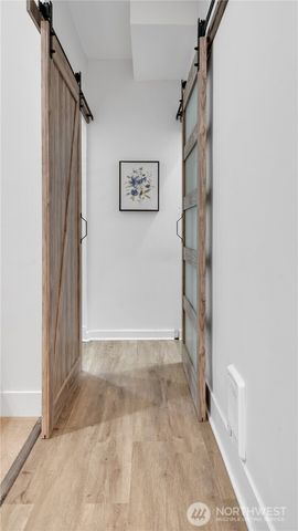 1965 16th Court NE, Issaquah, WA 98029
