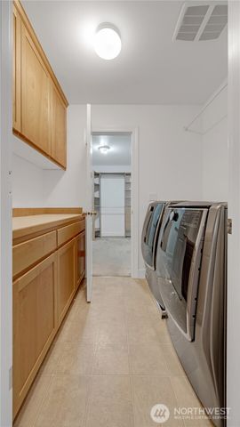 1965 16th Court NE, Issaquah, WA 98029