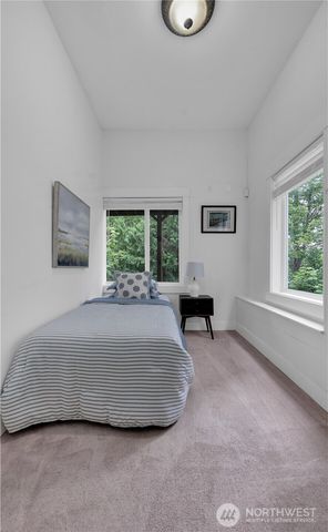 1965 16th Court NE, Issaquah, WA 98029