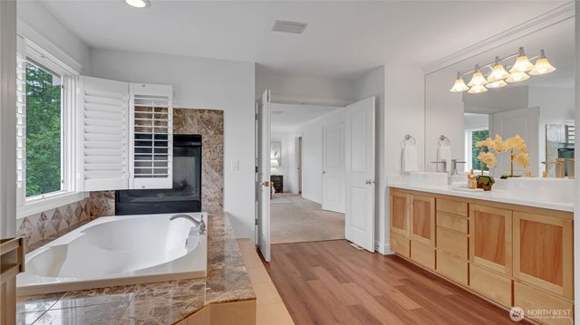 1965 16th Court NE, Issaquah, WA 98029
