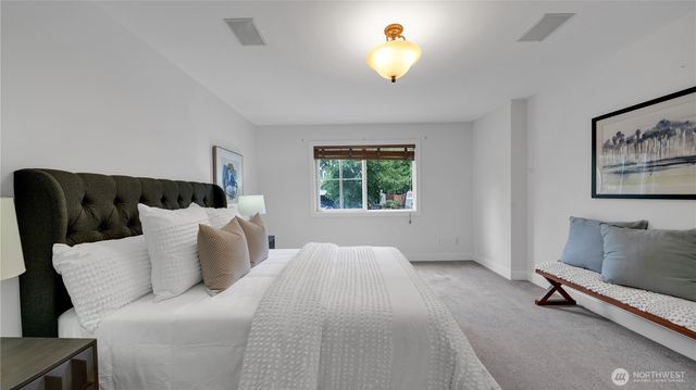 1965 16th Court NE, Issaquah, WA 98029