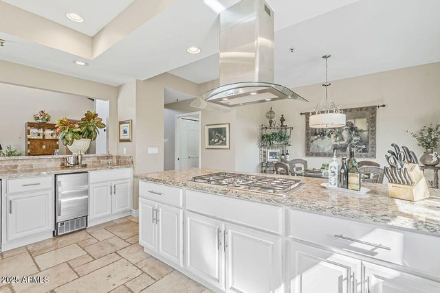 7541 E BECKER Lane, Scottsdale, AZ 85260