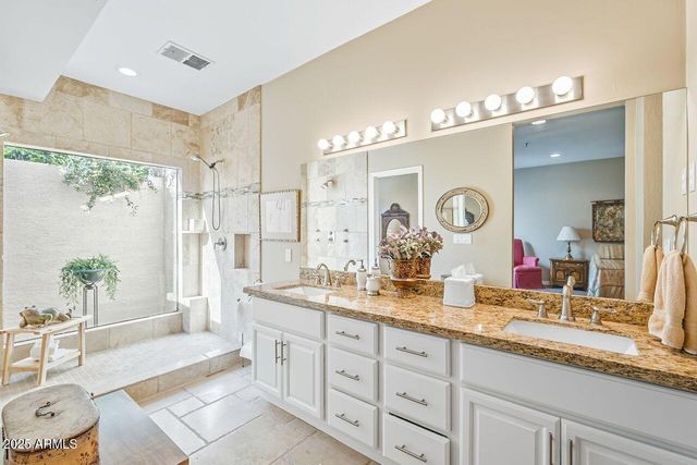 7541 E BECKER Lane, Scottsdale, AZ 85260