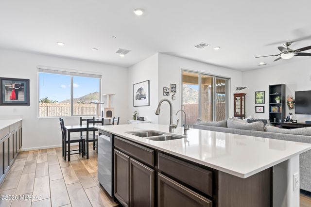 17579 S Ridgerunner Drive, Vail, AZ 85641
