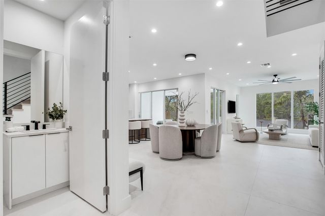 1133 NE 18 Court 1133, Fort Lauderdale, FL 33305