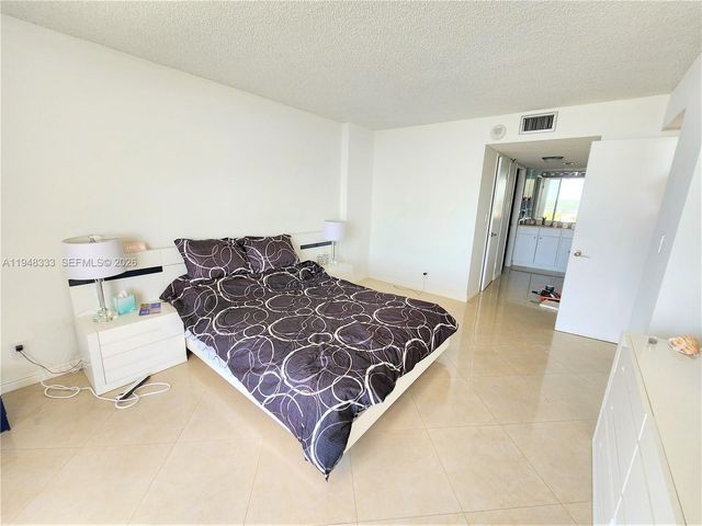 290 174th St 1607, Sunny Isles Beach, FL 33160