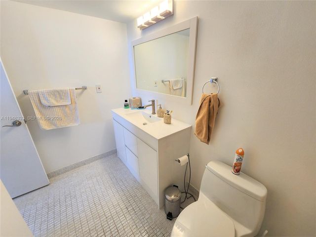 290 174th St 1607, Sunny Isles Beach, FL 33160