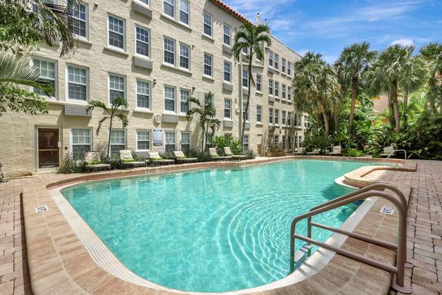235 E Sunrise Avenue 2241, Palm Beach, FL 33480