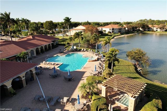 6270 Huntington Lakes CIR 201, Naples, FL 34119