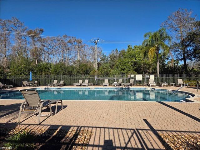 6270 Huntington Lakes CIR 201, Naples, FL 34119