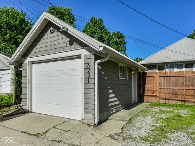 4231 Sunset Avenue, Indianapolis, IN 46208