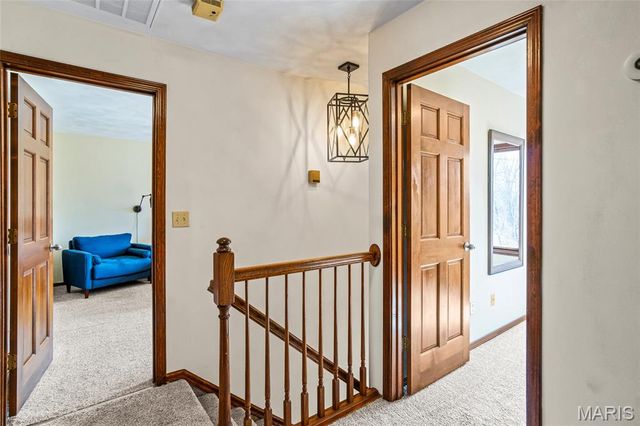 6589 Oak Hill Manor, Glen Carbon, IL 62034