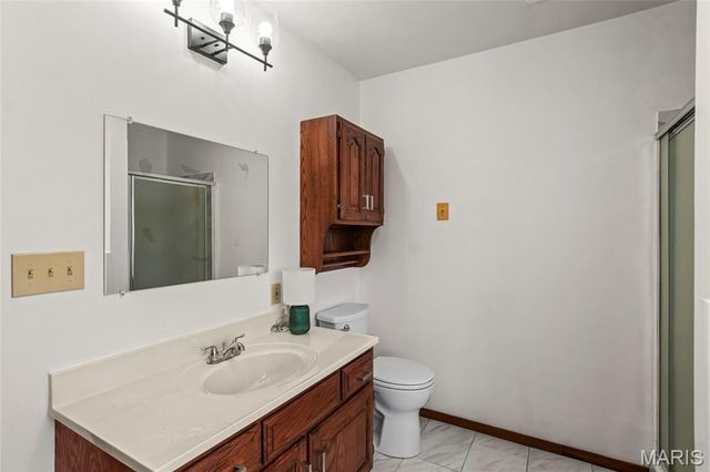 6589 Oak Hill Manor, Glen Carbon, IL 62034