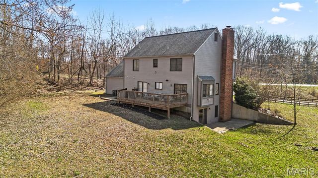 6589 Oak Hill Manor, Glen Carbon, IL 62034