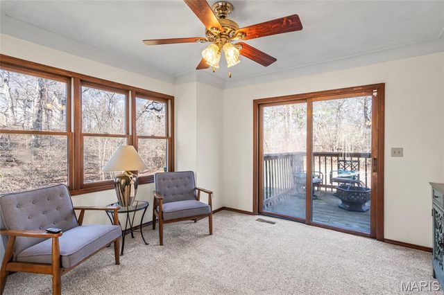 6589 Oak Hill Manor, Glen Carbon, IL 62034