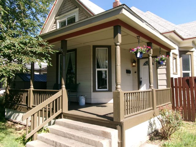 2004 W Broadway Ave, Spokane, WA 99201