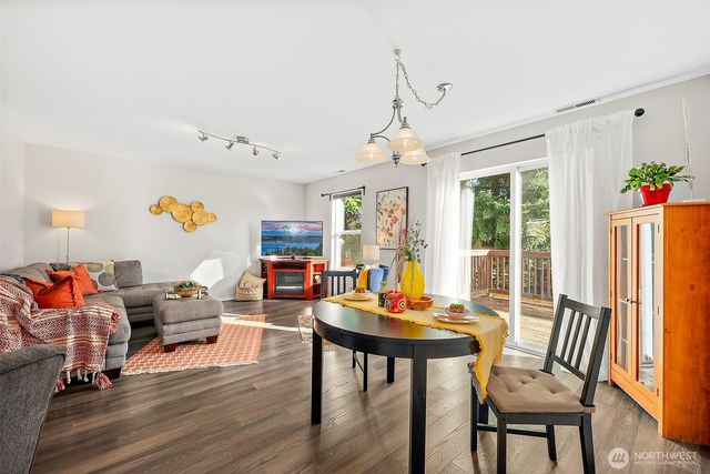 9506 150th Street Ct E, Puyallup, WA 98375