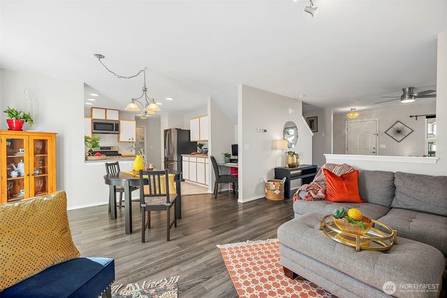 9506 150th Street Ct E, Puyallup, WA 98375