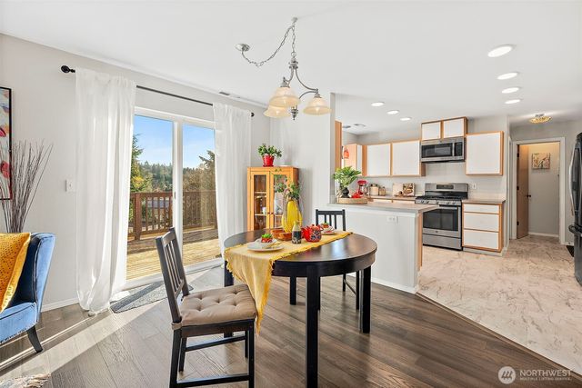 9506 150th Street Ct E, Puyallup, WA 98375