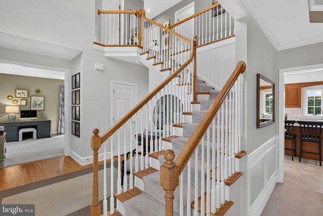 1115 PERSIMMON DR, Lancaster, PA 17601