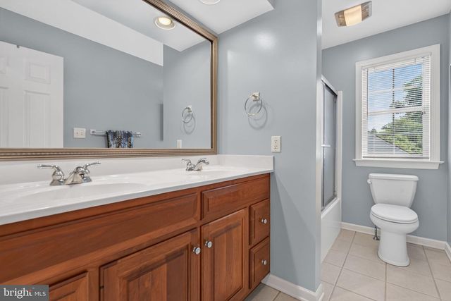 1115 PERSIMMON DR, Lancaster, PA 17601