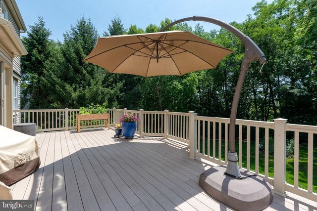 1115 PERSIMMON DR, Lancaster, PA 17601