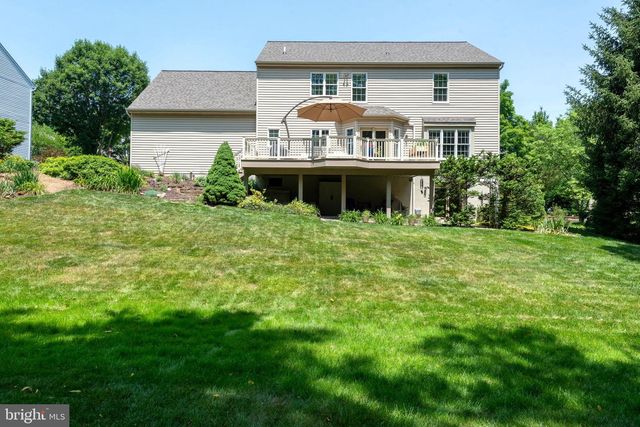 1115 PERSIMMON DR, Lancaster, PA 17601