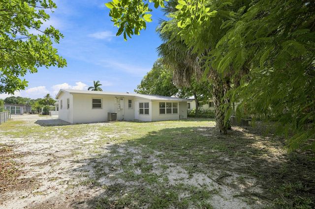 1629 NW 15TH Court, Fort Lauderdale, FL 33311