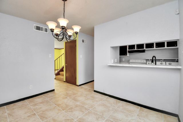 9350 Country Creek Drive 6, Houston, TX 77036