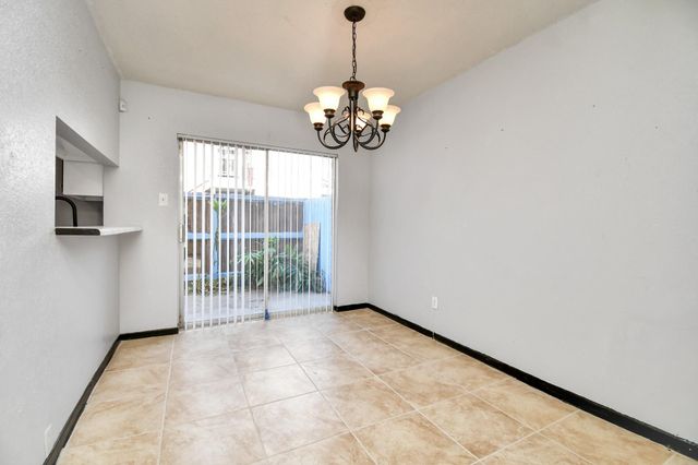 9350 Country Creek Drive 6, Houston, TX 77036