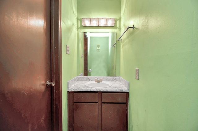 9350 Country Creek Drive 6, Houston, TX 77036