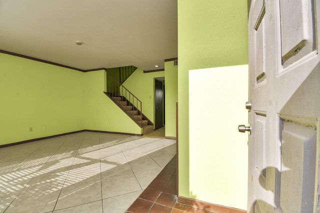 9350 Country Creek Drive 6, Houston, TX 77036