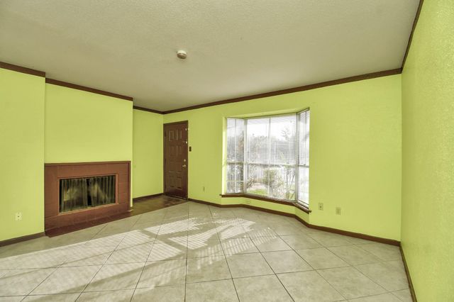 9350 Country Creek Drive 6, Houston, TX 77036