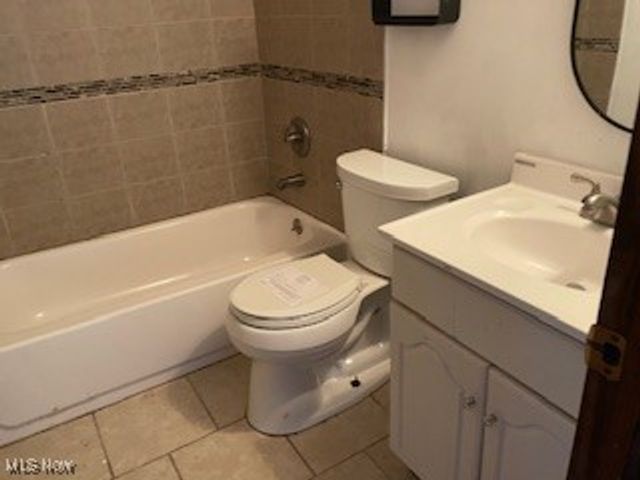 3584 Timber Lake Street NW, Uniontown, OH 44685