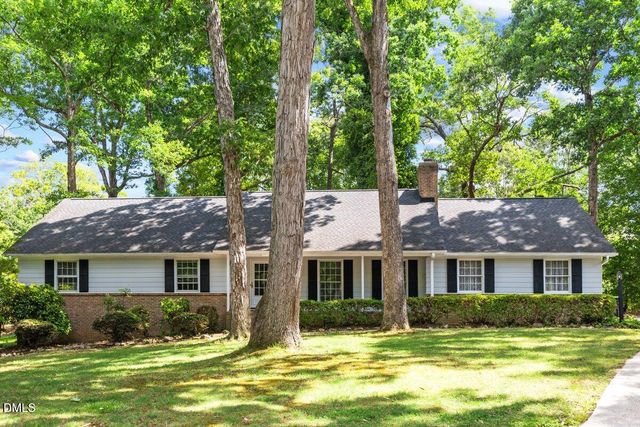8501 Shadow Wood Place, Raleigh, NC 27613