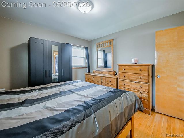 8634 Allen Road, Allen Park, MI 48101