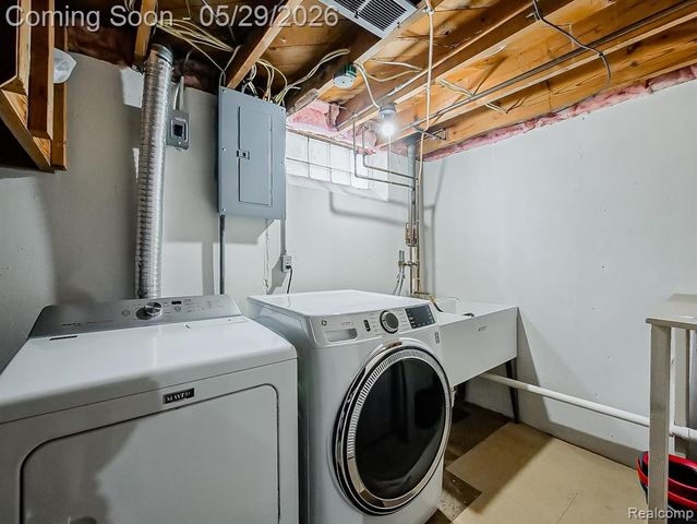 8634 Allen Road, Allen Park, MI 48101