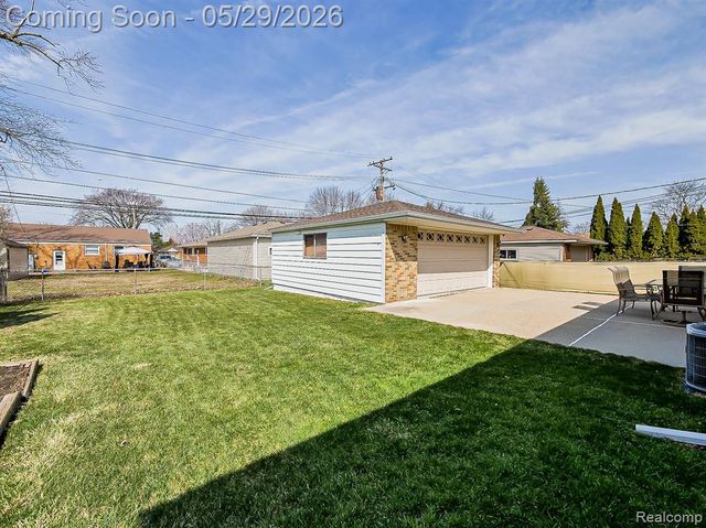 8634 Allen Road, Allen Park, MI 48101