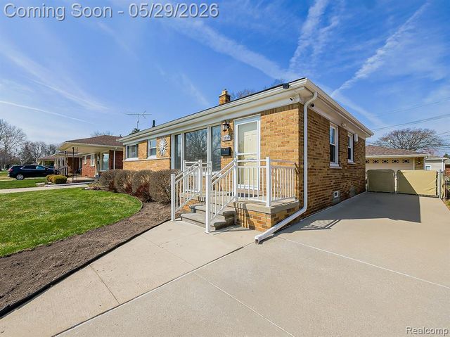 8634 Allen Road, Allen Park, MI 48101