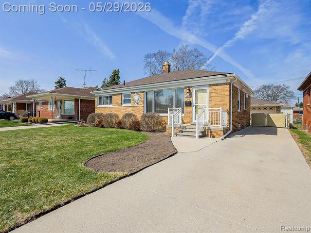 8634 Allen Road, Allen Park, MI 48101