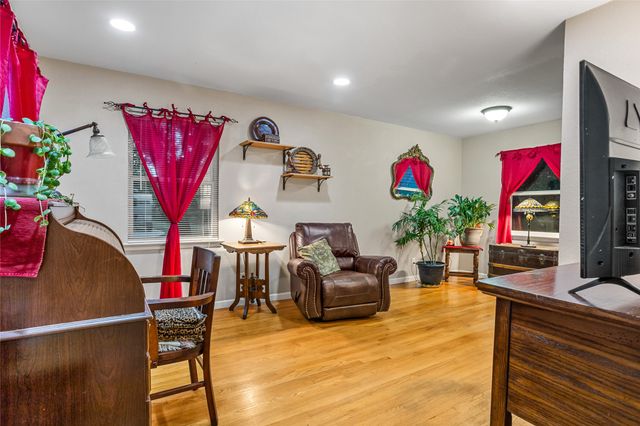 2518 Glenbrook Circle, Garland, TX 75041