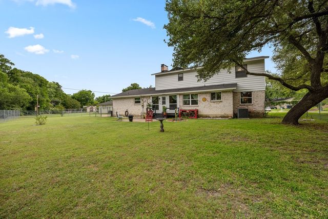2518 Glenbrook Circle, Garland, TX 75041